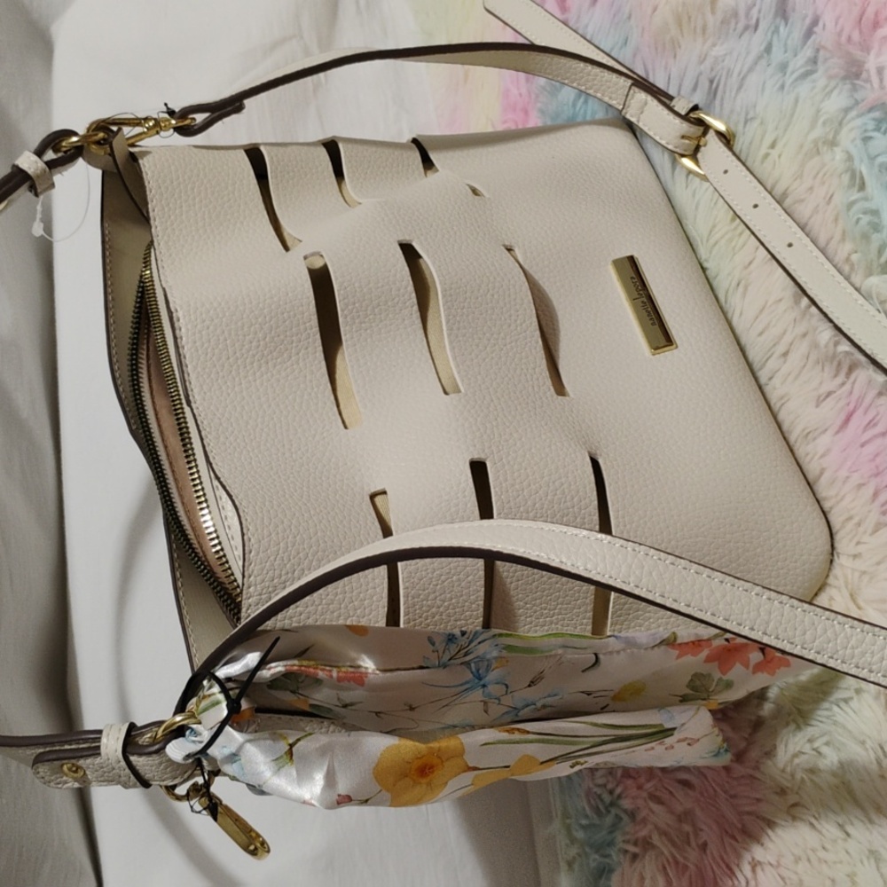 (#38) SALE! Nanette Lepore Frankie Cutout Bucket Bag W Scarf & Detachable Strap - Picture 3 of 10